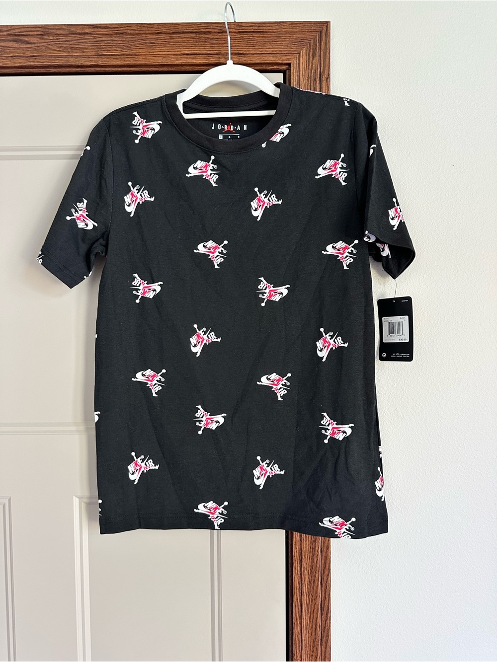 NWT Air Jordan Jumpman Nike Boys Short Sleeve Shirt  Black Size Large 10-12
